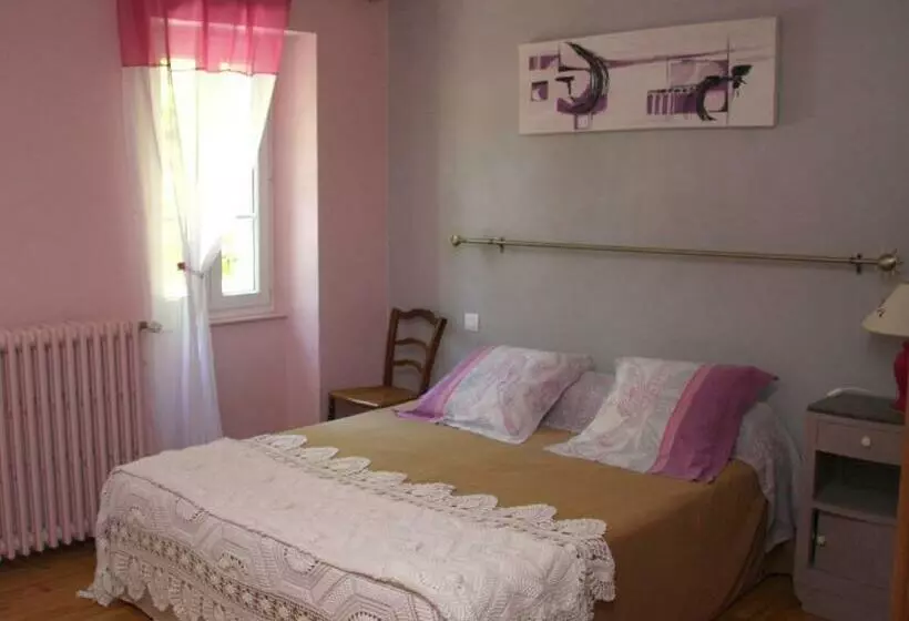 Aamiaismajoitus (B&B) L'oustal D'en Paris