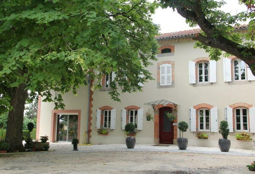 住宿加早餐  L'oustal D'en Paris