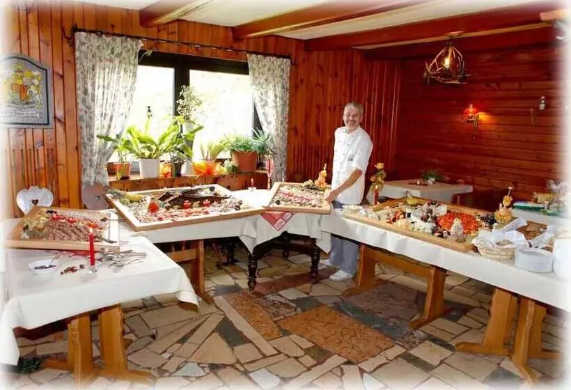 簡易ホテル Gasthof Roth
