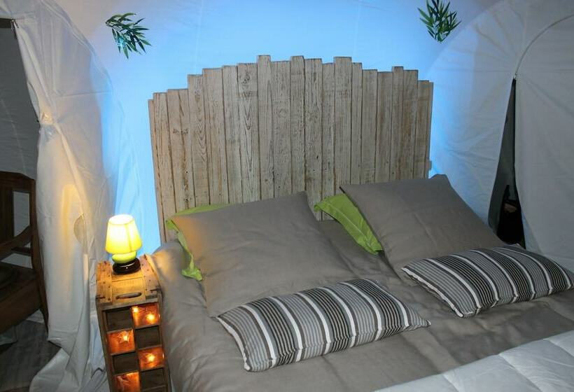 בית מלון כפרי Au Pays Des Bulles