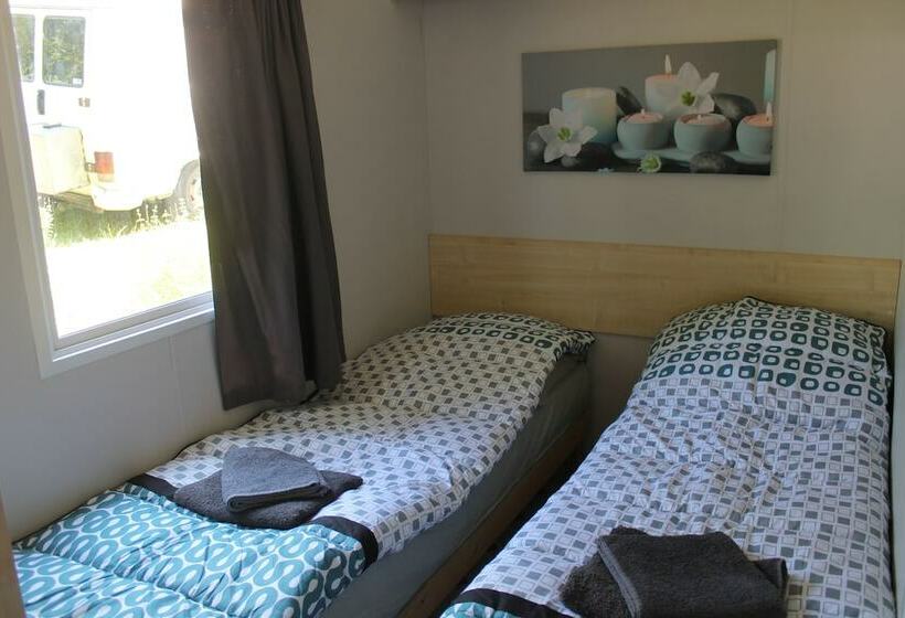 فندق Camping De Montmaurin