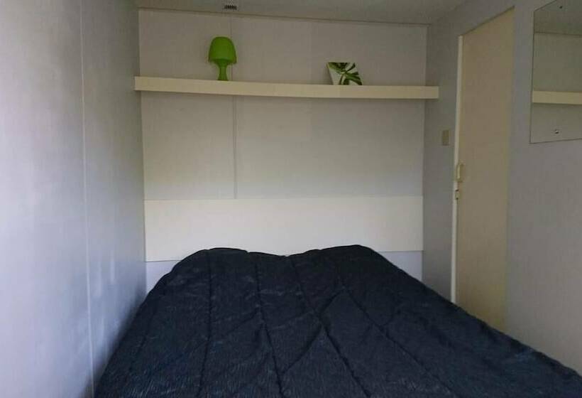 فندق Camping De Montmaurin