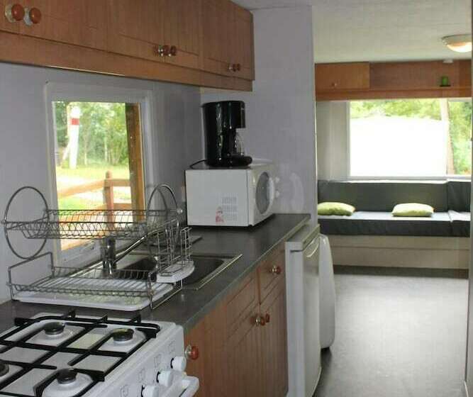 فندق Camping De Montmaurin