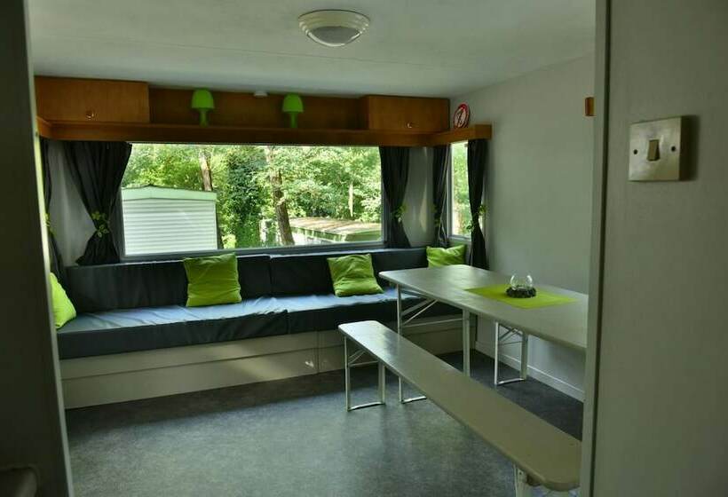 فندق Camping De Montmaurin