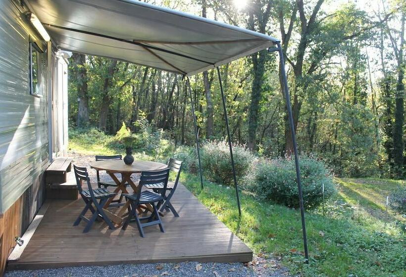 فندق Camping De Montmaurin