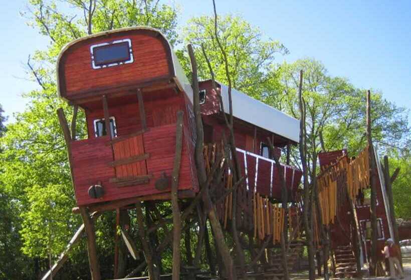 Отель Erlebnisbahnhof Hollenbek