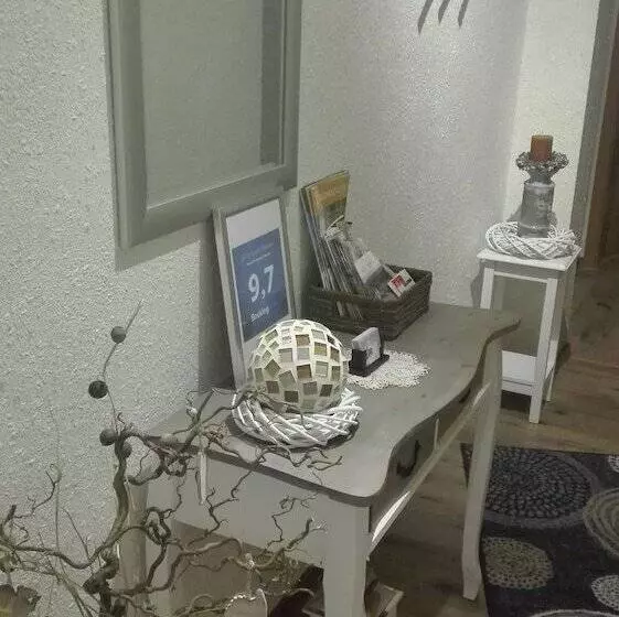 Hotelli Ferienwohnung Schmitz