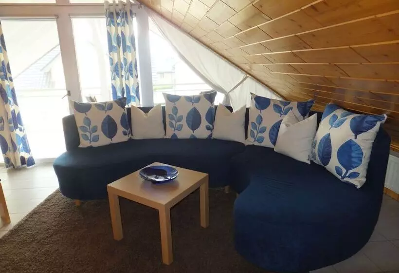 Hotelli Ferienwohnung Schmitz