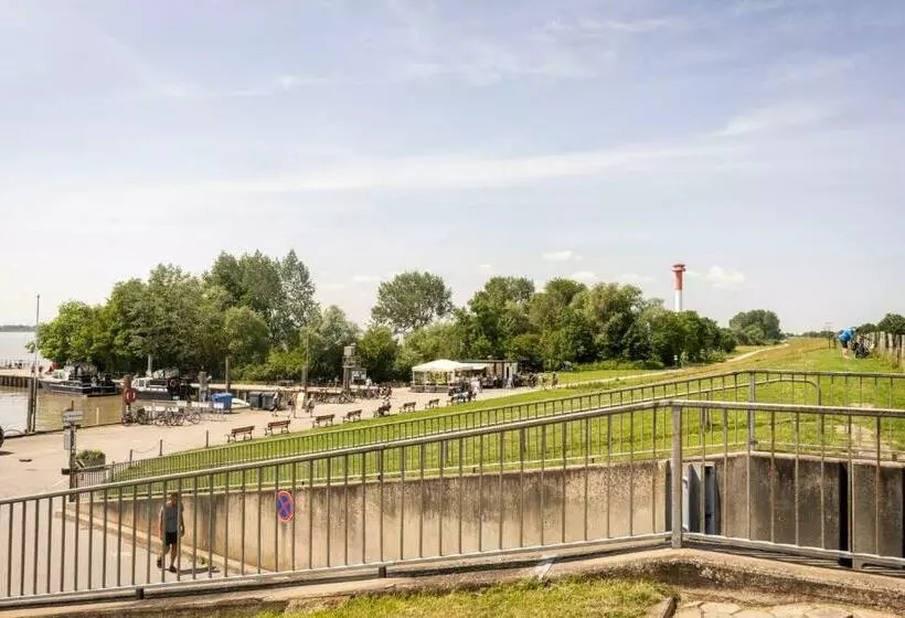 ホテル Fahrhaus Kollmar