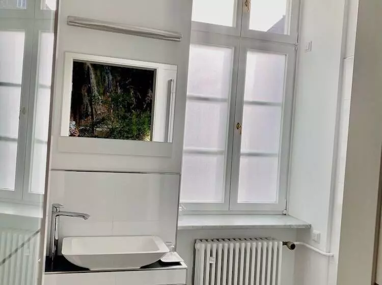 Hotelli Frankfurter Hof 1834