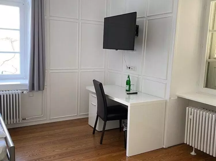 Hotelli Frankfurter Hof 1834