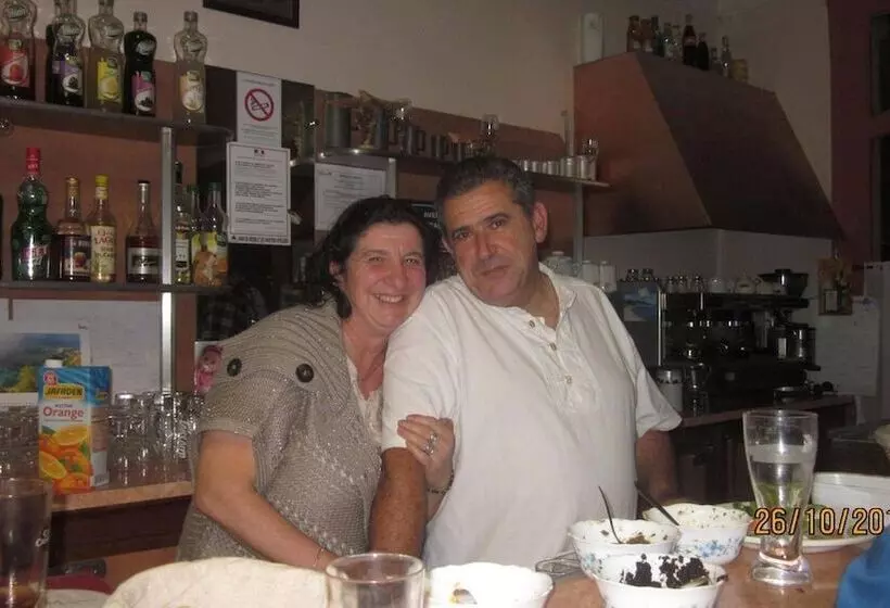Hotel Restaurant Picou Alain Et Valerie