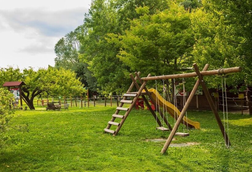 Сельский отель Agriturismo Acero Rosso