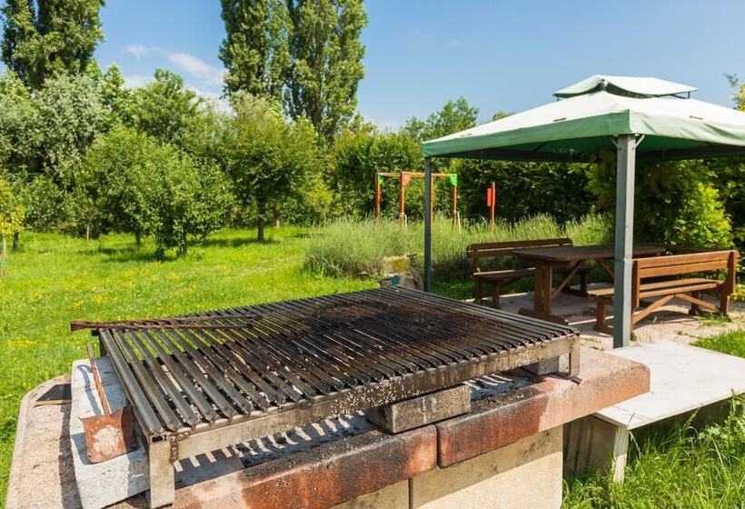 Сельский отель Agriturismo Acero Rosso