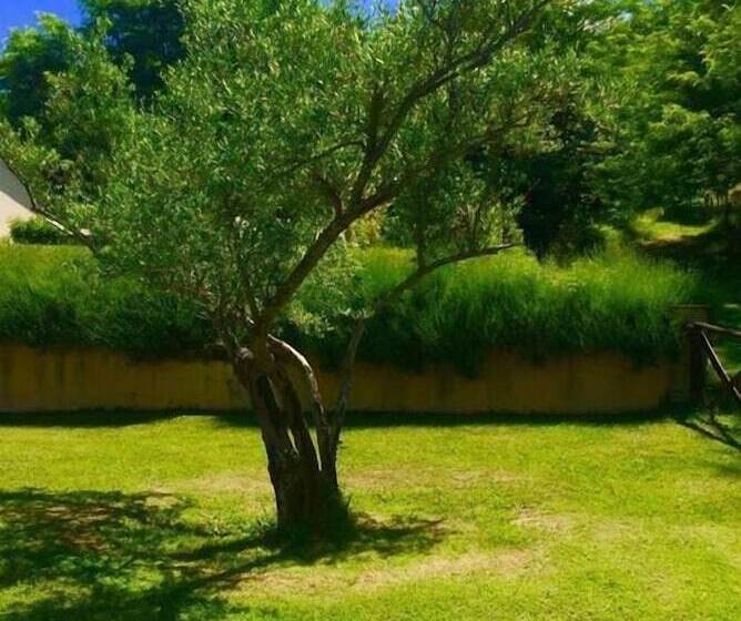 Сельский отель Agriturismo Acero Rosso