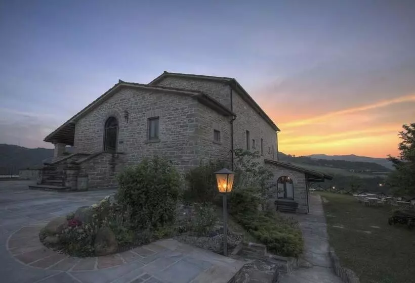 Maaseutuhotelli Agriturismo Acero Rosso