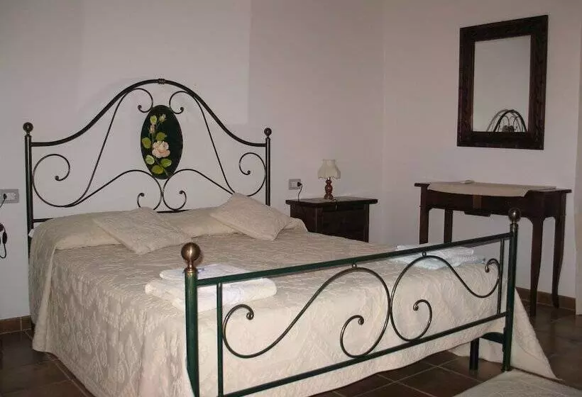 田舎風ホテル Is Concais