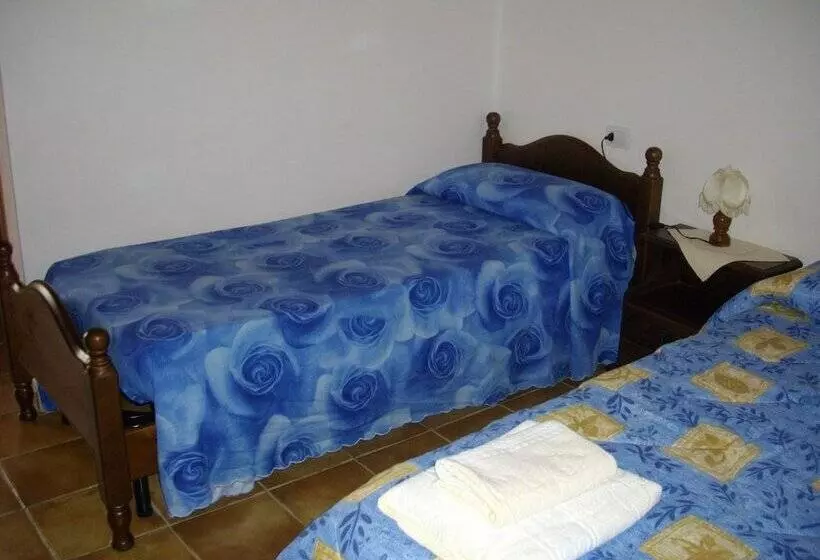 田舎風ホテル Is Concais