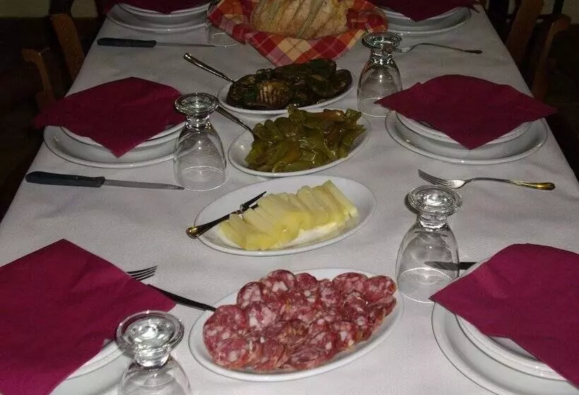 田舎風ホテル Is Concais