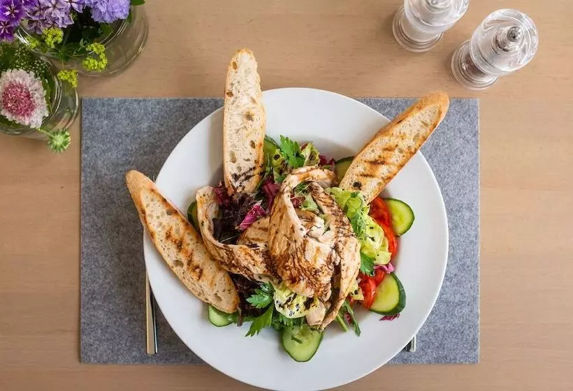 Hotelli Sonnenhof Teinachtal