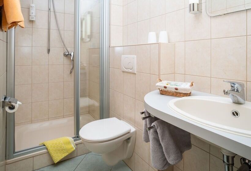 فندق Sonnenhof Teinachtal