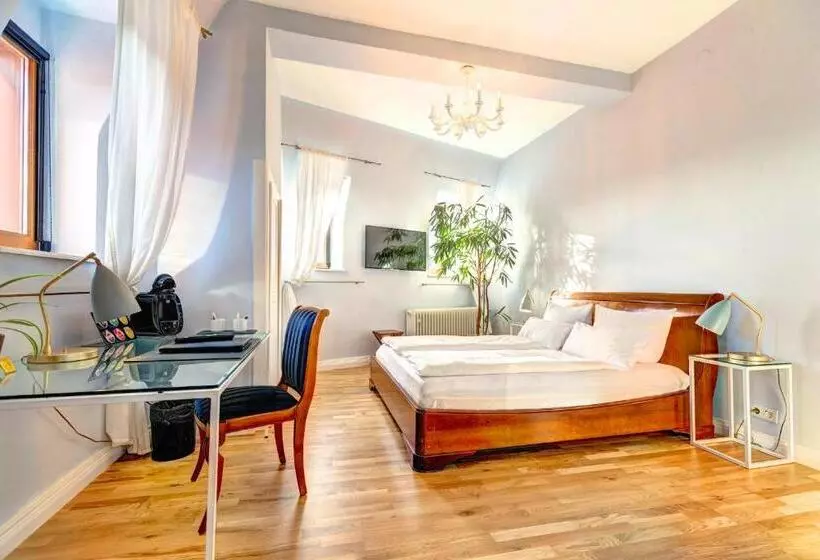 Hotelli Villa Königsgarten