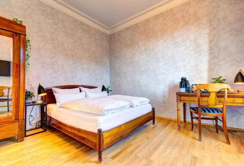 Hotelli Villa Königsgarten