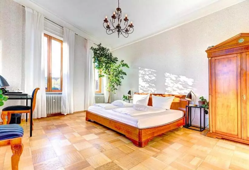 Hotelli Villa Königsgarten