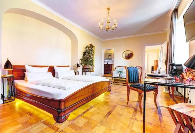 Hotelli Villa Königsgarten