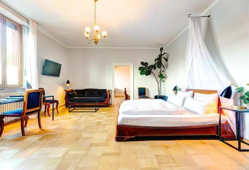 Hotelli Villa Königsgarten