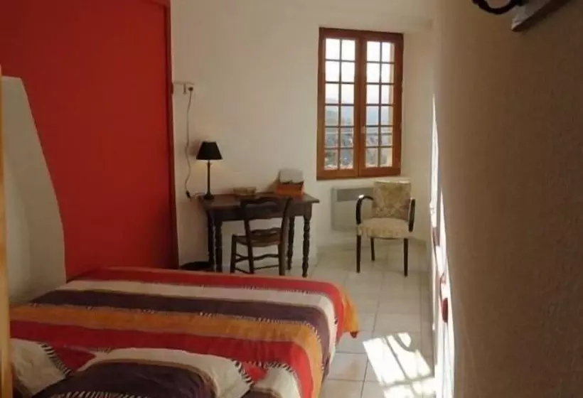 ペンション Au Figuier Des Cévennes