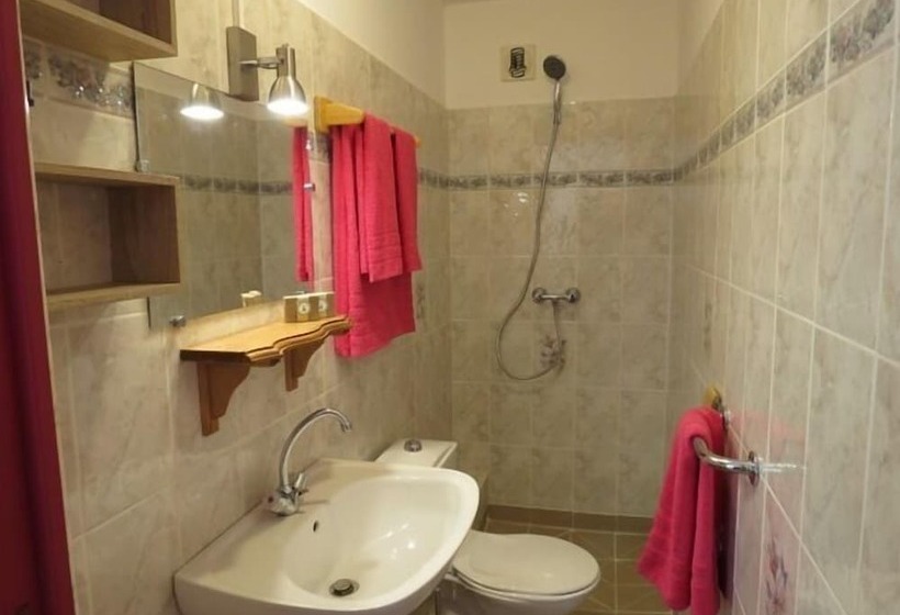 Пансион Au Figuier Des Cévennes