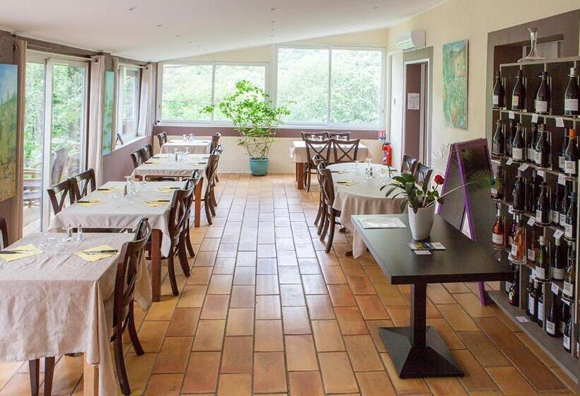 بنسيون Auberge De La Vallee