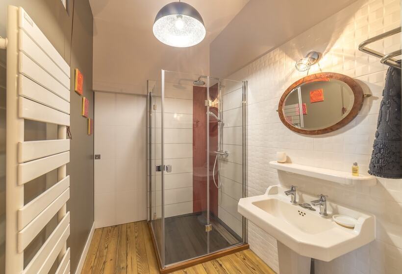 膳宿费 Chambres D Hôtes La Bastane