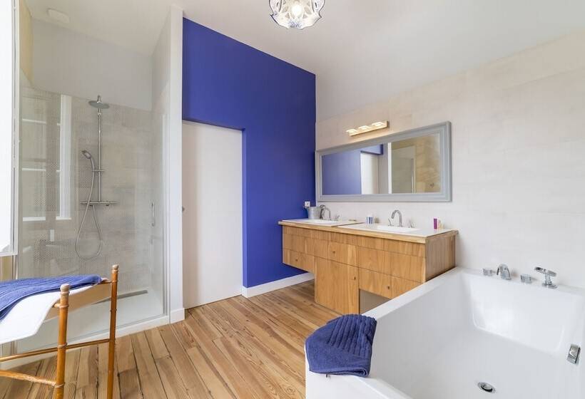 膳宿费 Chambres D Hôtes La Bastane