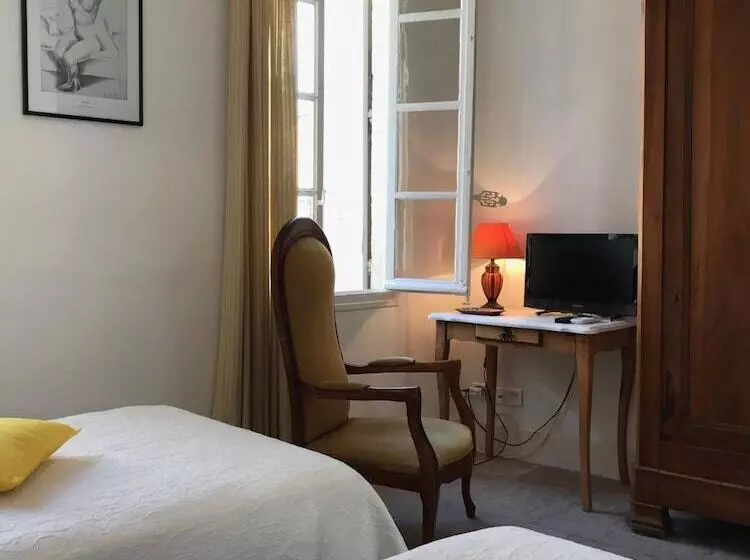 Majatalo Couleurs De Camargue