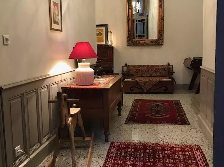 Majatalo Couleurs De Camargue