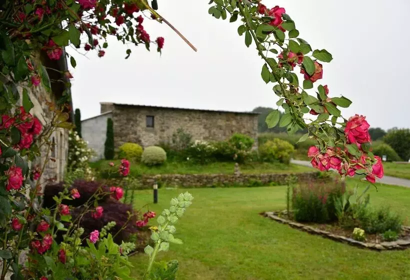 Majatalo Keryanti Domaine De Lesleac'h