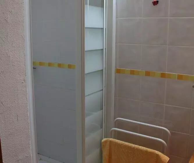 Majatalo La Grange Au Pesle