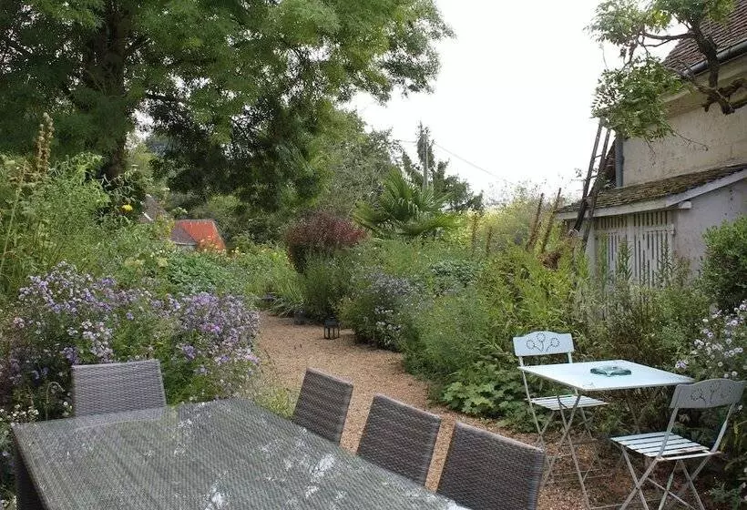 Majatalo La Grange Au Pesle