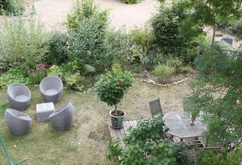 بنسيون La Grange Au Pesle