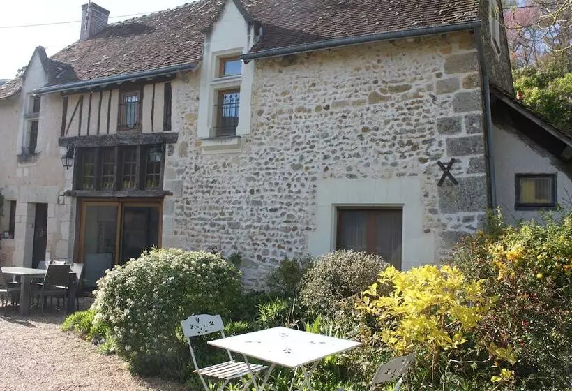 Majatalo La Grange Au Pesle