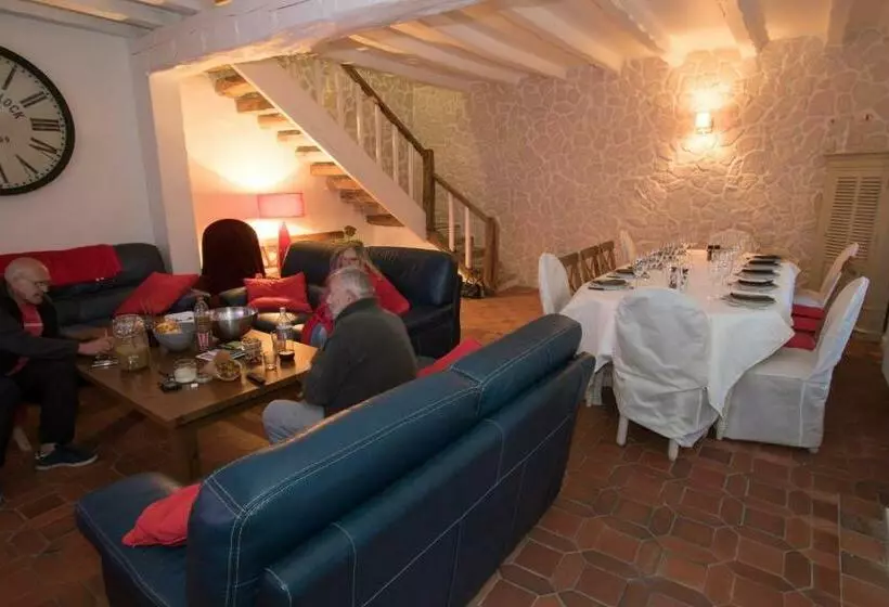 Majatalo Le Clos De Chaussy