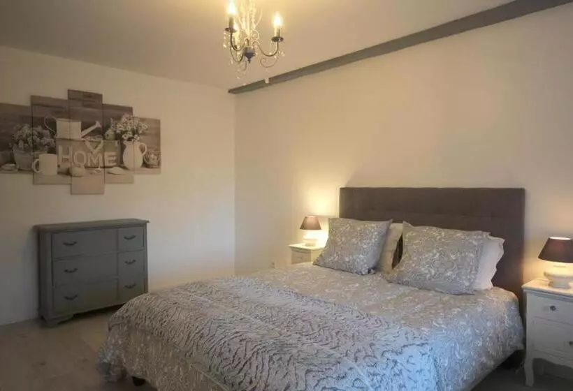 Majatalo Le Clos De Chaussy