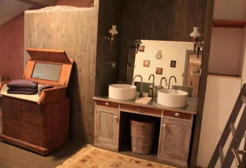 Majatalo Les 2 Granges Chambre D Hôtes