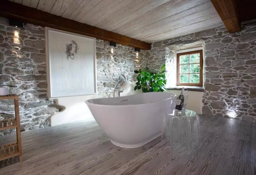 Majatalo Penzion Vejrovna