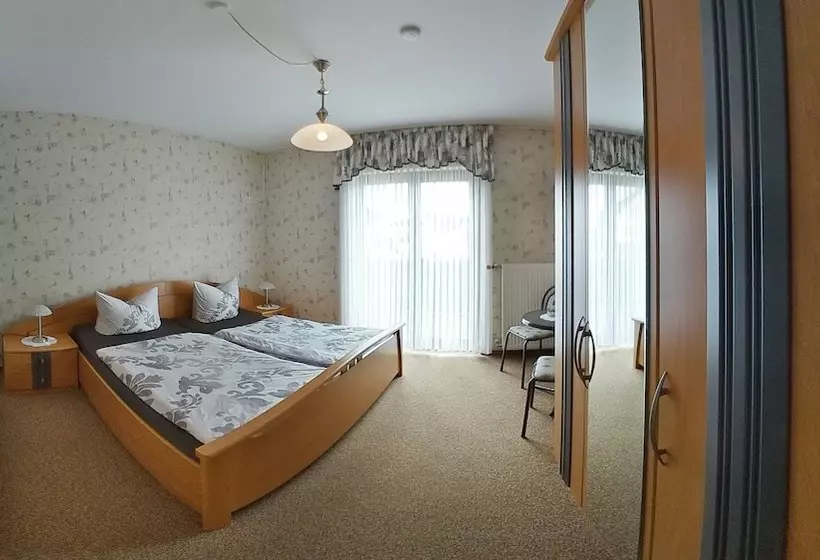 Pension Eifelschenke