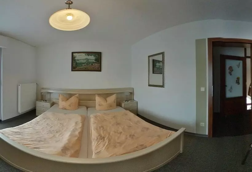 Pension Eifelschenke