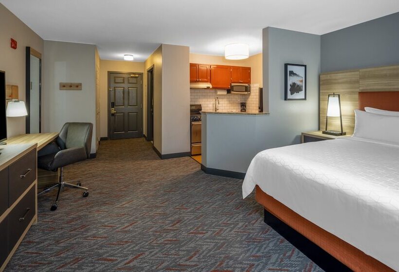 Отель Candlewood Suites Boston North Shore Danvers, An Ihg