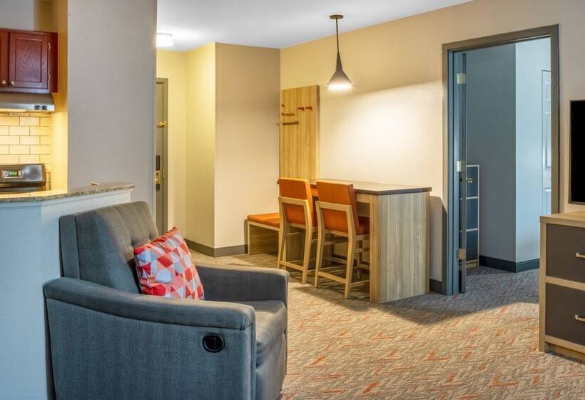 Отель Candlewood Suites Boston North Shore Danvers, An Ihg